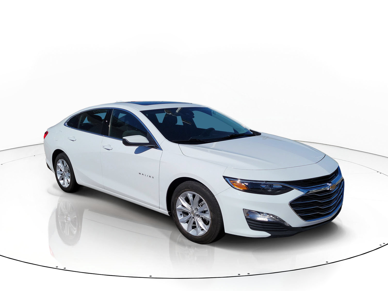 Used 2024 Chevrolet Malibu LT FWD image 2