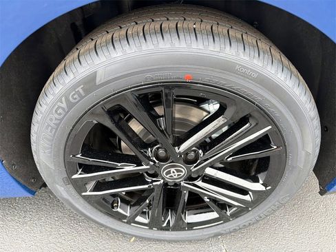 Used 2026 Toyota Camry SE w/ Multimedia Upgrade Package image 19