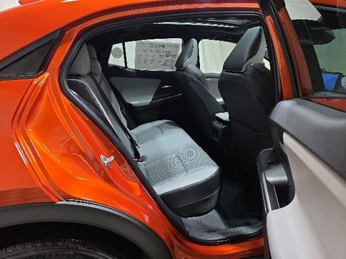 New 2026 Subaru Uncharted AWD image 30