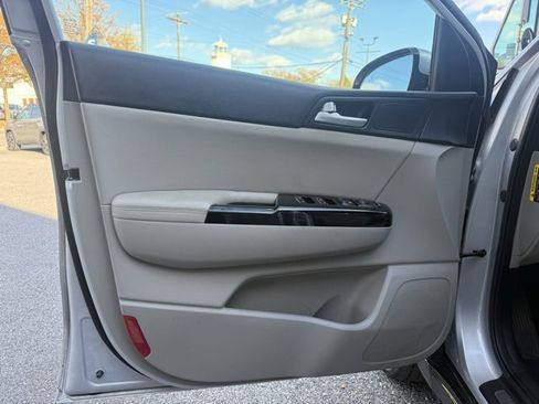 Used 2022 Kia Sportage Nightfall Edition w/ Nighfall AWD Premium Package image 38