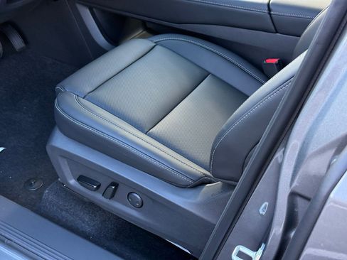 New 2026 Nissan Murano SL image 4