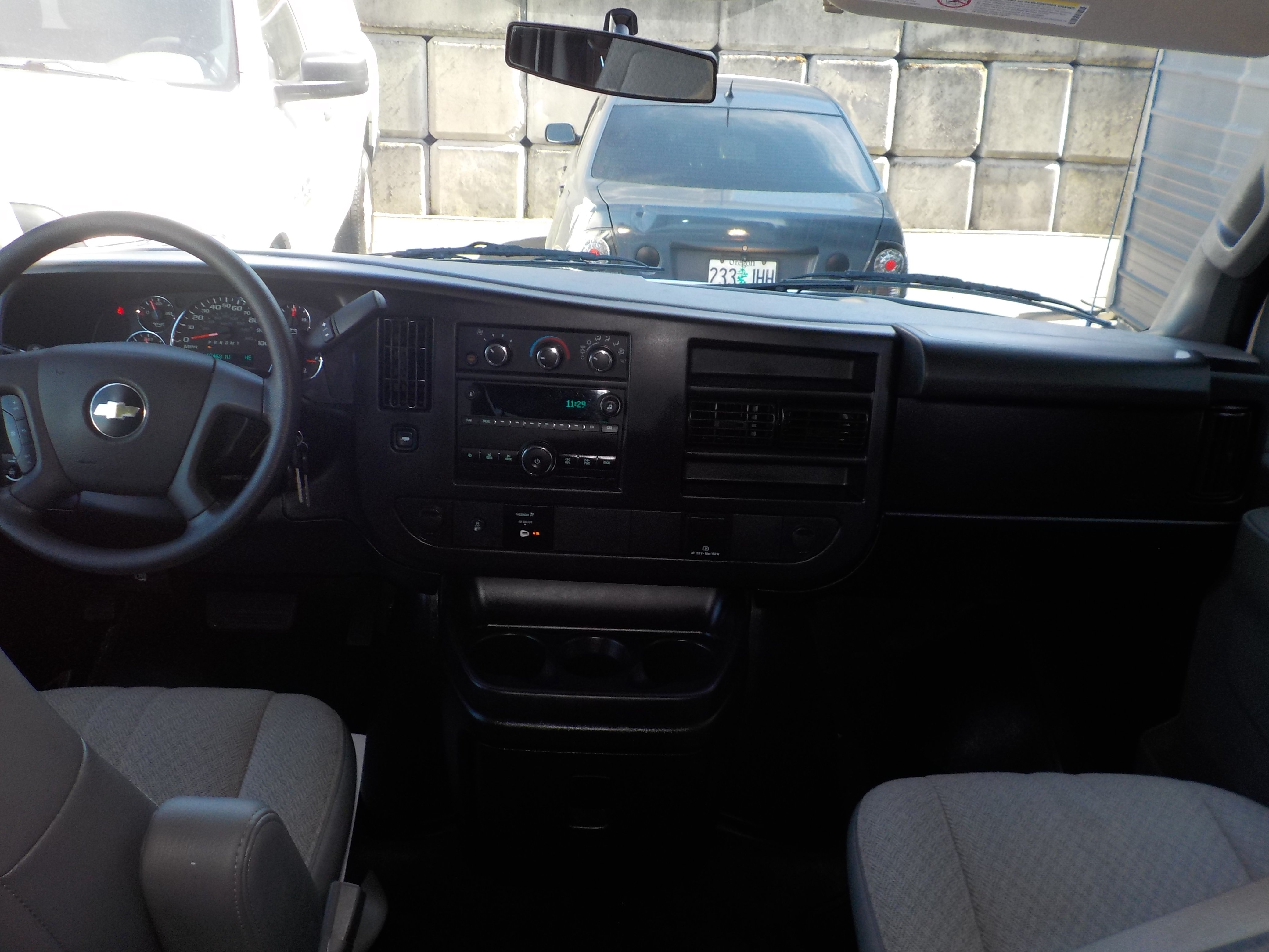 Used 2017 Chevrolet Express 3500 LT w/ LT Preferred Equipment Group RWD image 29