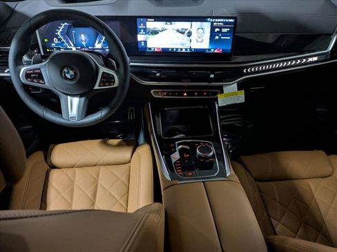 Used 2026 BMW X5 xDrive40i w/ M Sport Package AWD/4WD image 16