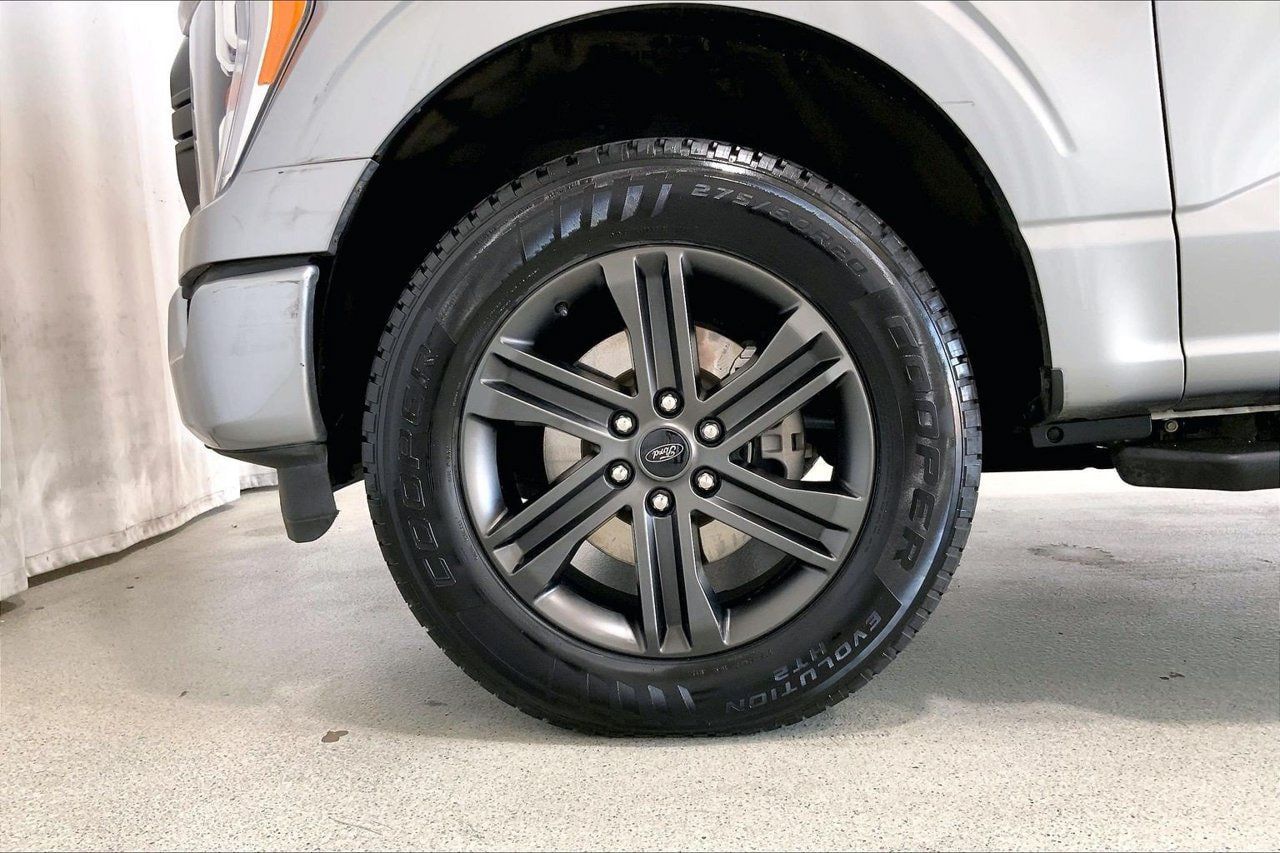 Used 2022 Ford F150 XLT w/ Equipment Group 302A High AWD/4WD image 8
