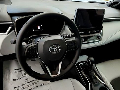 Used 2026 Toyota Corolla XSE FWD image 24