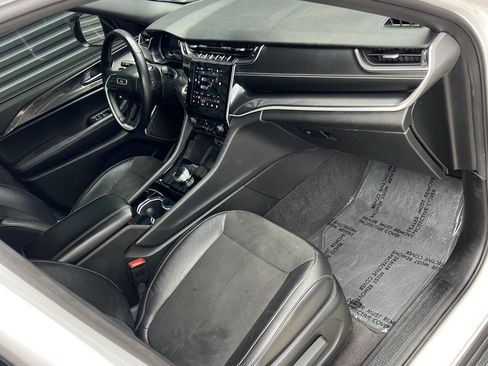 Used 2021 Jeep Grand Cherokee L Laredo image 24