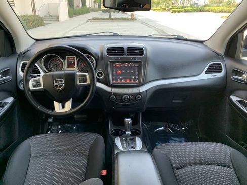 Used 2015 Dodge Journey SXT w/ Flexible Seating Group image 23