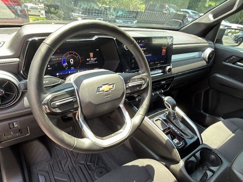 Certified 2024 Chevrolet Colorado LT RWD image 21