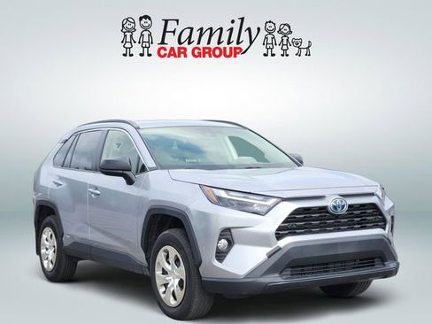 Used 2024 Toyota RAV4 LE AWD/4WD image 2