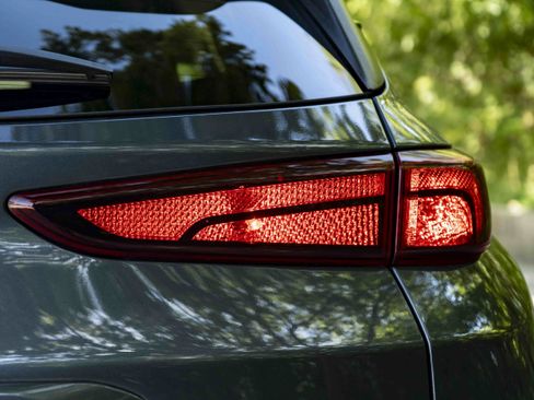 Used 2022 Hyundai Kona SEL FWD image 13