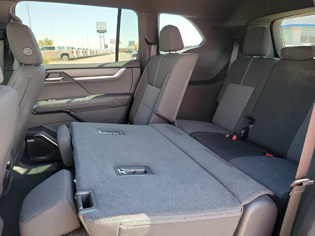 Used 2025 GMC Acadia Elevation FWD image 19
