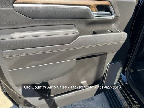 Used 2025 Chevrolet Silverado 2500 High Country w/ Midnight Edition image 32