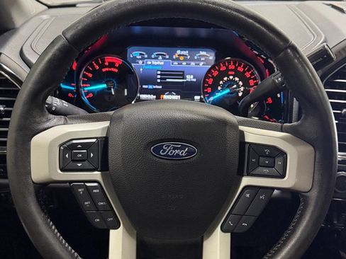 Used 2019 Ford F350 Lariat w/ Lariat Ultimate Package AWD/4WD image 15