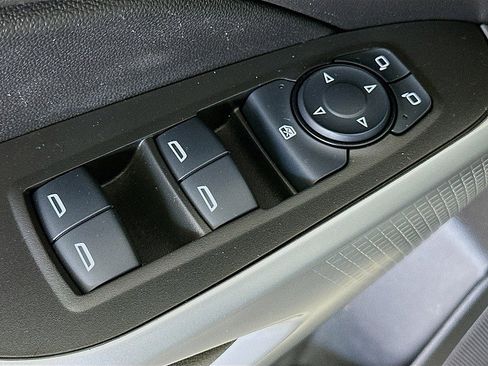 Used 2024 Chevrolet Trax LS FWD image 18