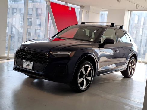 Used 2023 Audi Q5 2.0T Premium Plus w/ Premium Plus Package AWD/4WD image 1