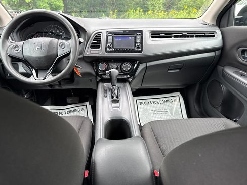 Used 2017 Honda HR-V LX image 17