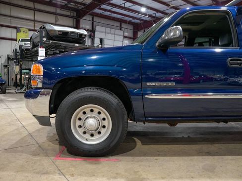 Used 1999 GMC Sierra 2500 SLE 3dr Extended Cab LB HD w/ Marketing Option Pkg image 3
