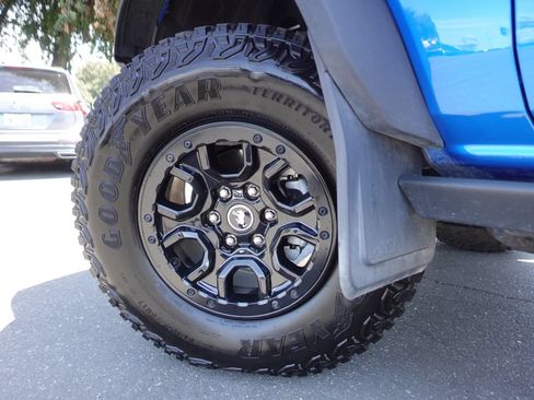 Used 2023 Ford Bronco Badlands AWD/4WD image 10