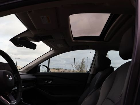 Used 2023 Honda Accord Touring image 15