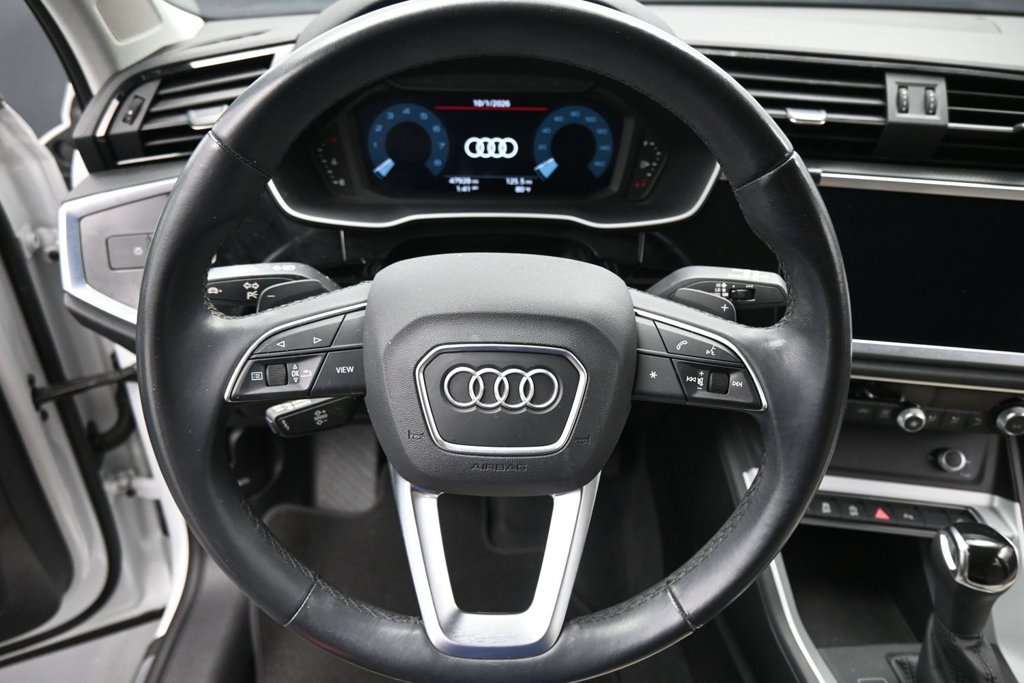 Used 2021 Audi Q3 2.0T Premium w/ Convenience Package AWD/4WD image 12