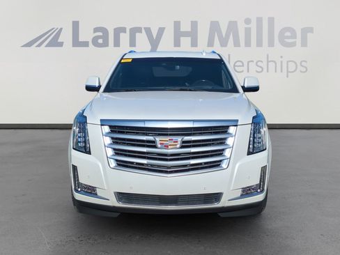 Used 2019 Cadillac Escalade ESV Platinum image 8
