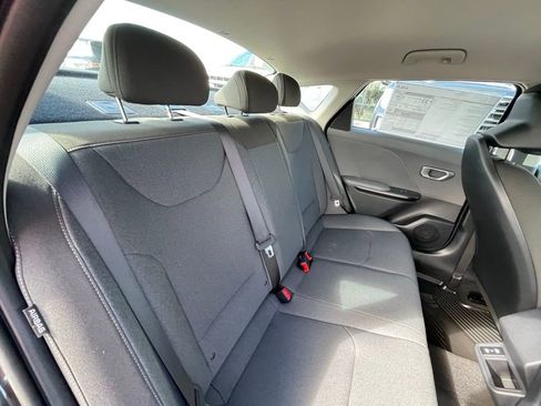 New 2026 Kia K4 LXS image 27