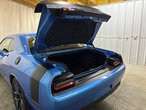 Used 2019 Dodge Challenger R/T RWD image 13