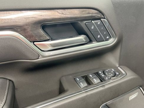 Used 2025 Chevrolet Silverado 2500 LTZ AWD/4WD image 21