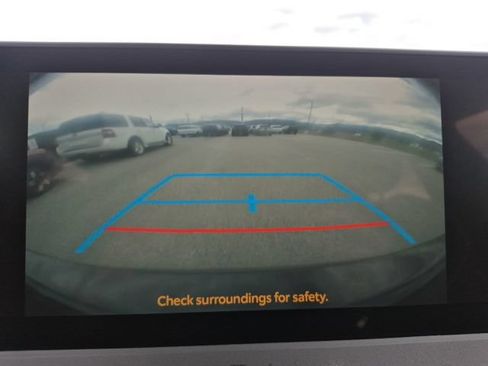 Used 2024 Toyota Prius XLE AWD/4WD image 30