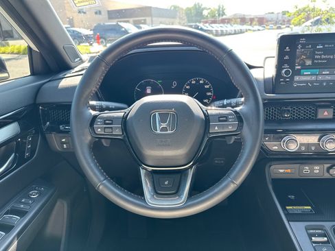 Used 2024 Honda CR-V Sport Touring image 18