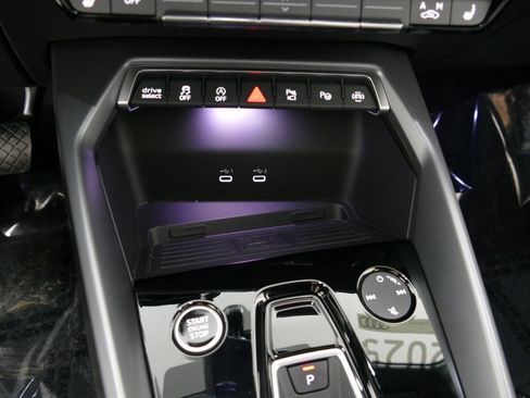 Certified 2025 Audi A3 2.0T Premium Plus w/ Premium Plus Package image 22