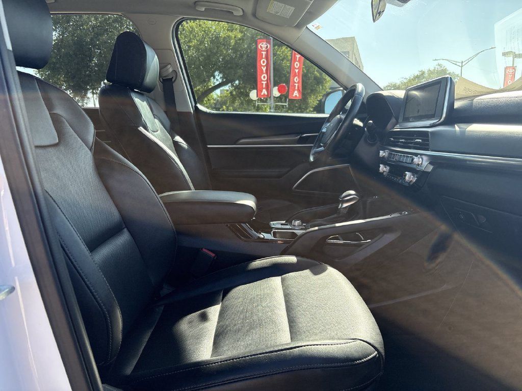 Used 2022 Kia Telluride S AWD/4WD image 32