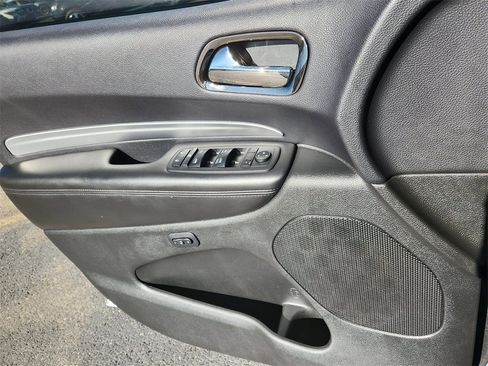 Used 2019 Dodge Durango GT image 9