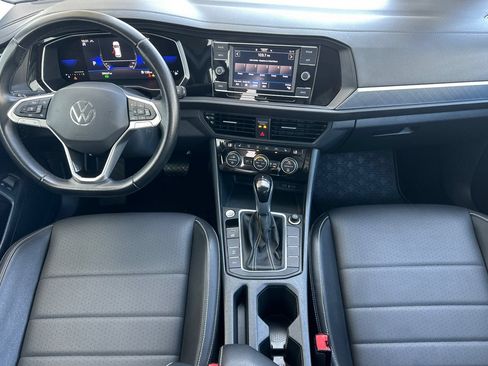 Used 2023 Volkswagen Jetta SE FWD image 13