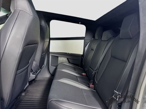 Used 2024 Tesla Cybertruck AWD Crew Cab image 28