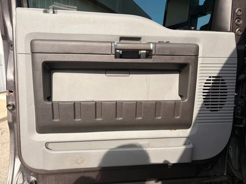 Used 2015 Ford F250 XL w/ Power Equipment Group AWD/4WD image 15