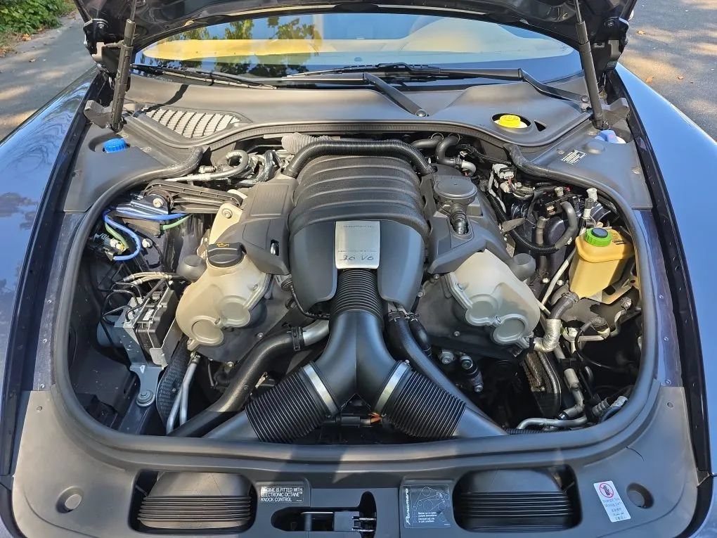 Used 2011 Porsche Panamera 4 AWD/4WD image 53