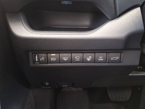 Used 2022 Toyota RAV4 XSE w/ Premium Package image 28