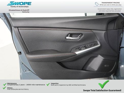 Used 2025 Nissan Sentra SR w/ SR Premium Package FWD image 14