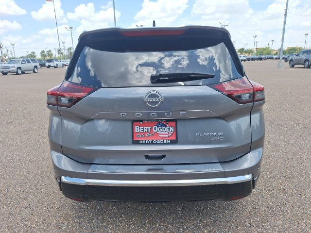 Used 2024 Nissan Rogue Platinum AWD/4WD image 6