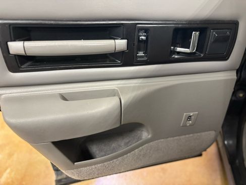 Used 1994 Chevrolet Impala SS image 18