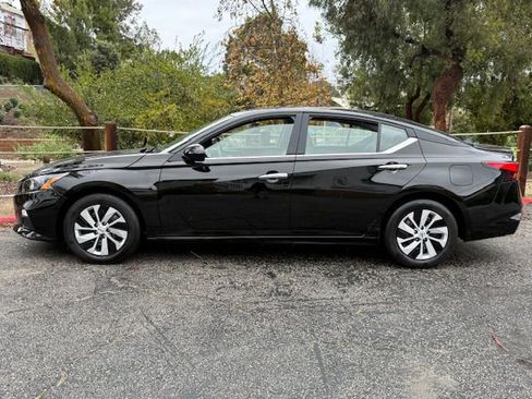 Used 2022 Nissan Altima 2.5 S w/ Driver Assist Package image 30