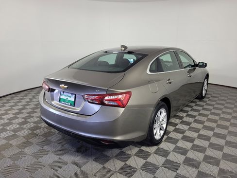 Used 2020 Chevrolet Malibu LT FWD image 9