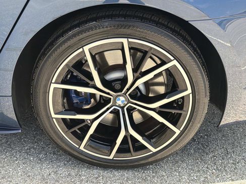 Used 2021 BMW 540i xDrive w/ M Sport Package AWD/4WD image 11