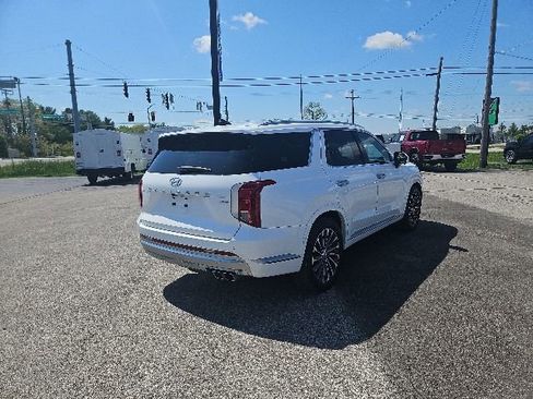 Used 2023 Hyundai Palisade Calligraphy AWD/4WD image 6