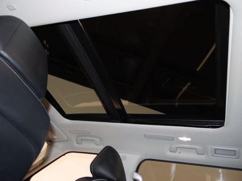 Used 2025 INFINITI QX80 Sensory AWD/4WD image 17