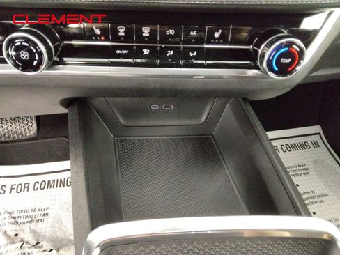 Used 2025 Chevrolet Equinox LT image 17