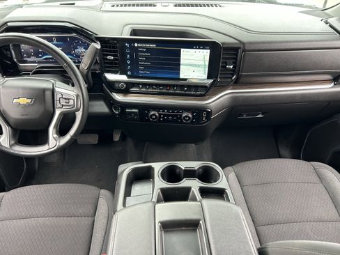 Certified 2025 Chevrolet Silverado 2500 LT w/ Safety Package AWD/4WD image 15