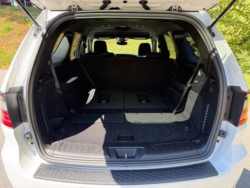 Used 2024 Dodge Durango SXT w/ Trailer Tow Group IV AWD/4WD image 18