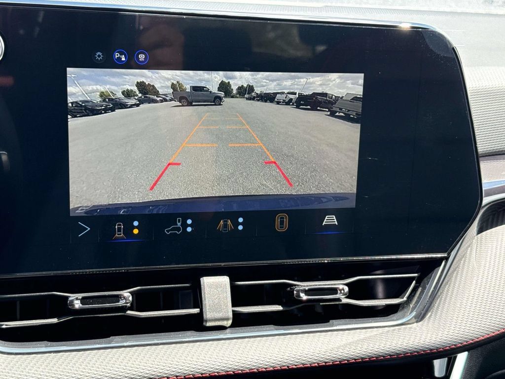 New 2027 Chevrolet Equinox RS w/ Safety and Technology Package AWD/4WD image 4